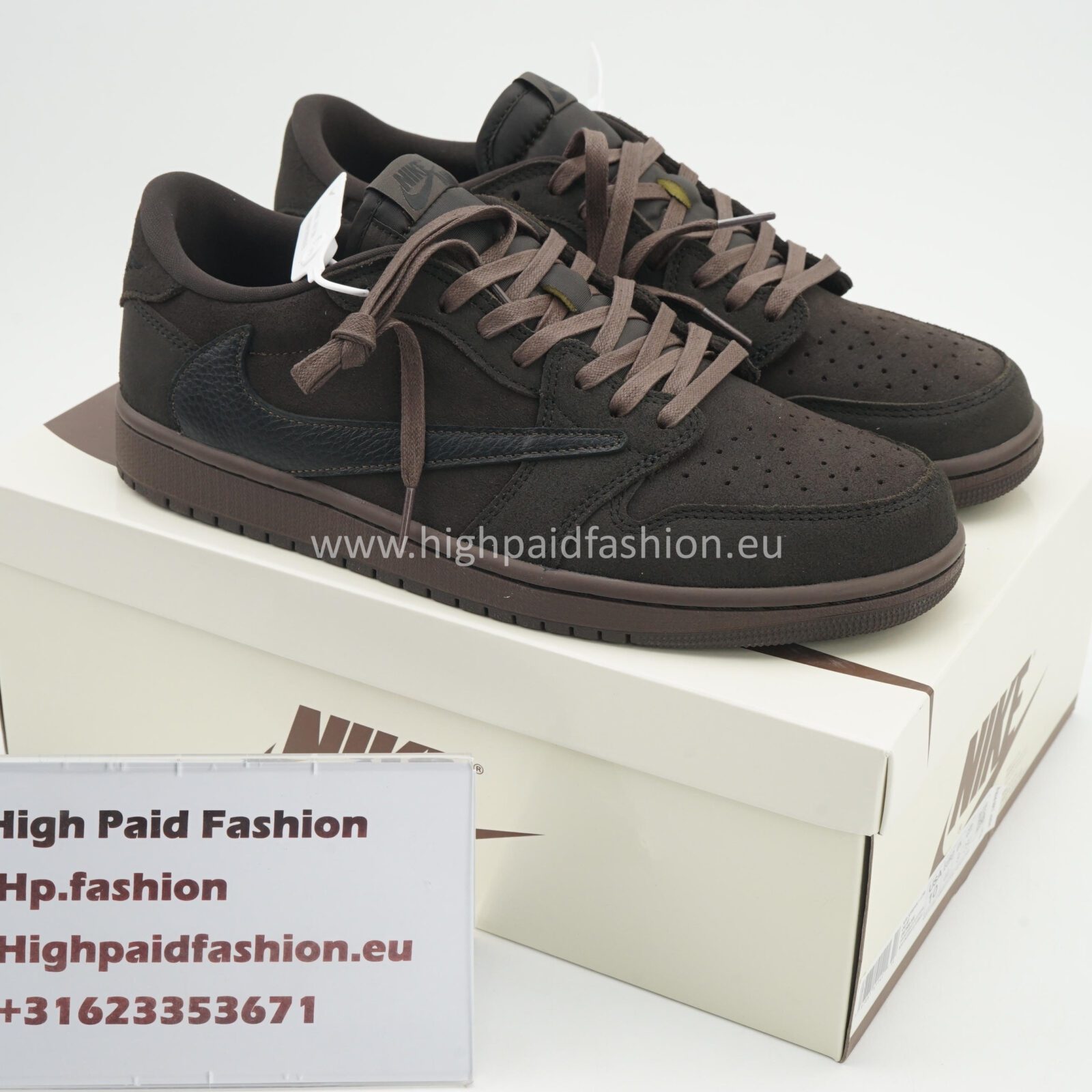 Nike Travis Scott x Air Jordan 1 Velvet Brown