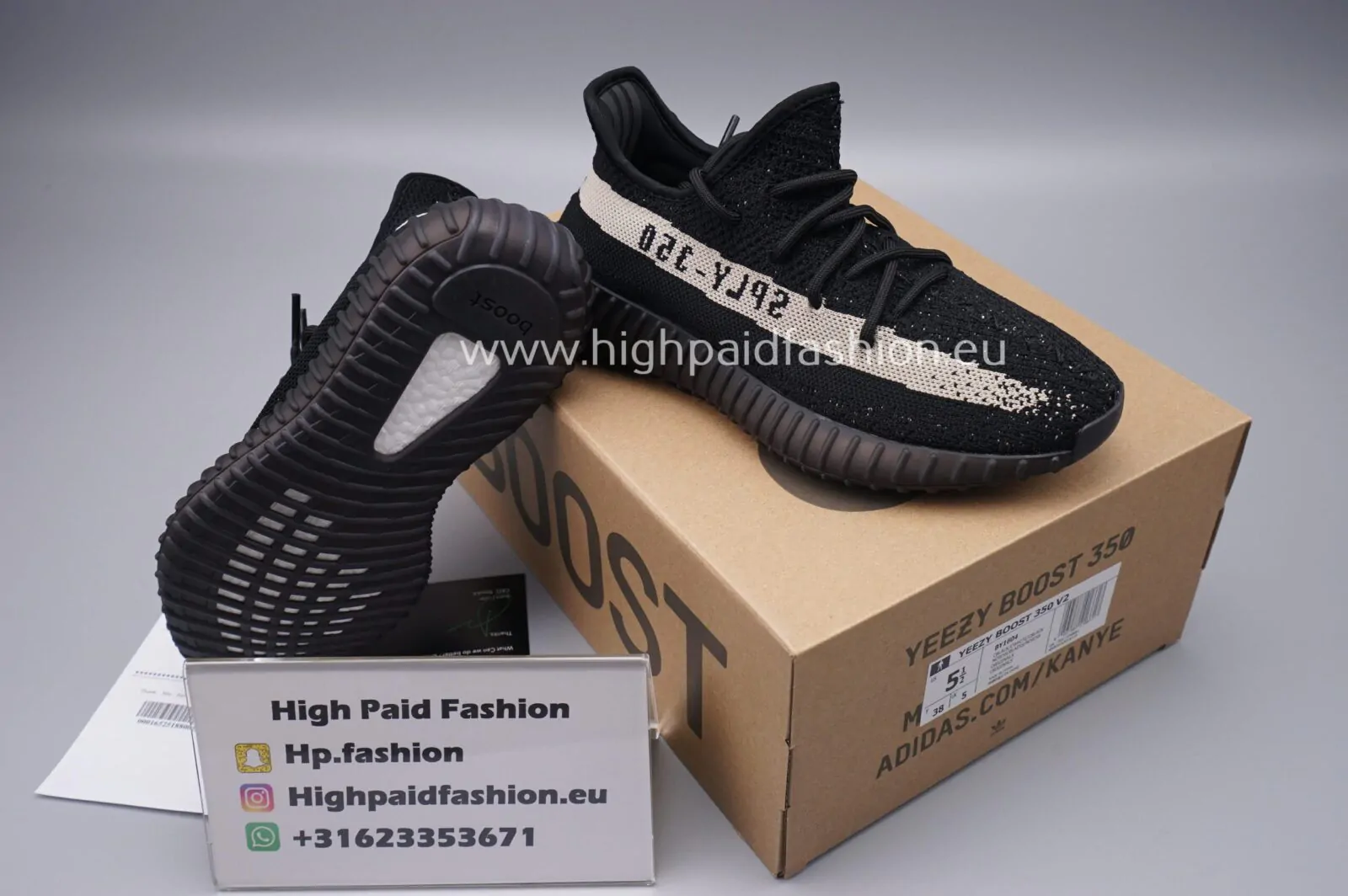 Yeezy Boost 350 V2 Oreo - Afbeelding 3